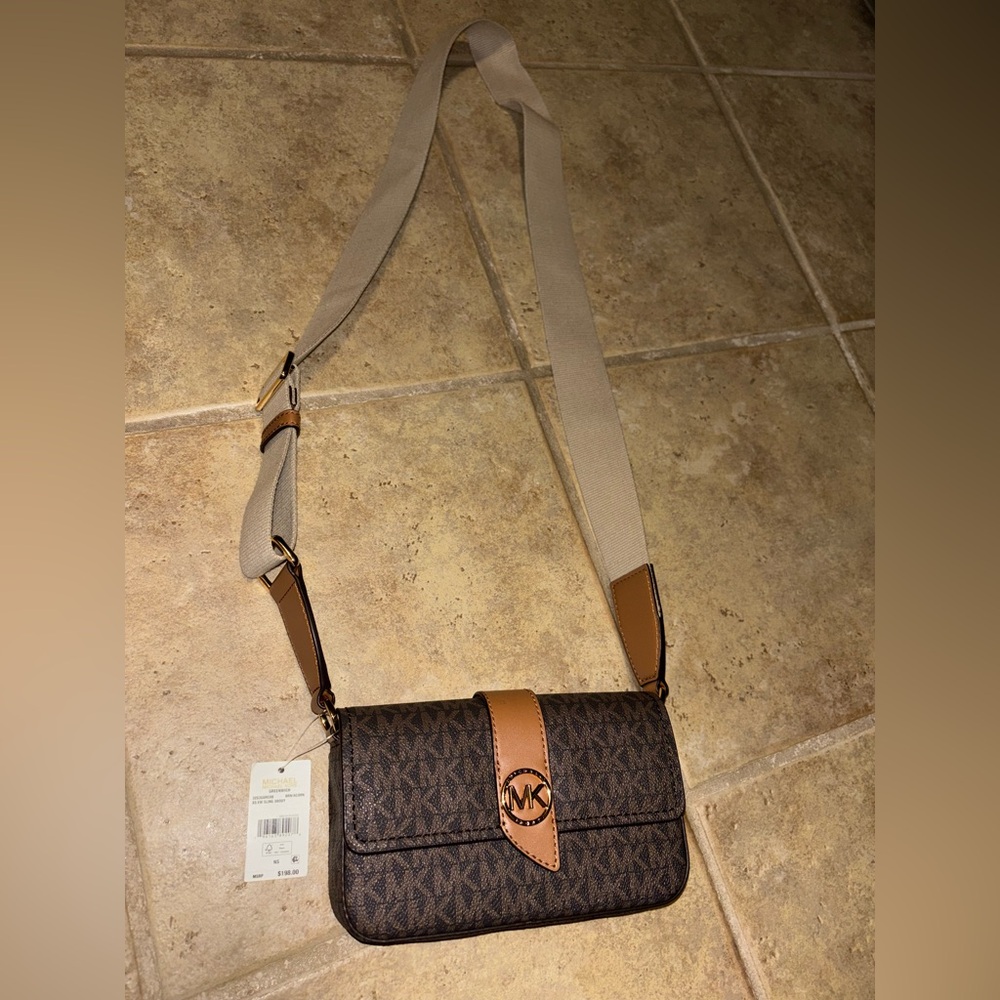 Michael Kors purse